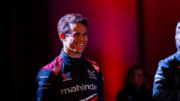 Nyck de Vries opens up on 'enriching' motorsport career rebuild: 'It's my passion'