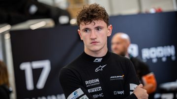 Alex Dunne in talks with F1 team after McLaren exit and Red Bull snub