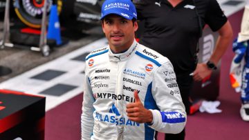 Carlos Sainz issues 'on the rise' warning after ending Williams podium drought