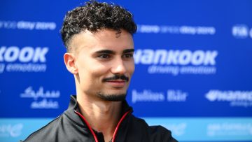 World champion details cause of early F1 exit