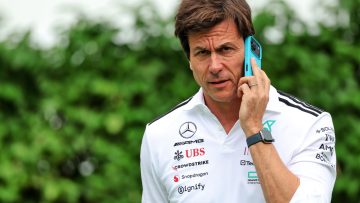 Toto Wolff makes George Russell claim as Mercedes contract talks rumble on