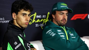 Fernando Alonso makes 'dinner' quip after 'scared' Gabriel Bortoleto miss