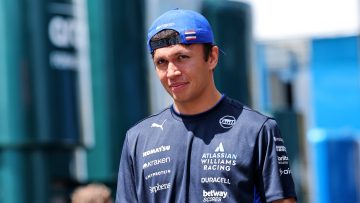 Alex Albon reveals bitterness at missing out on easy pickings after Carlos Sainz heroics