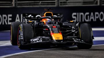 Helmut Marko hands Red Bull 'decisive' warning in McLaren pursuit