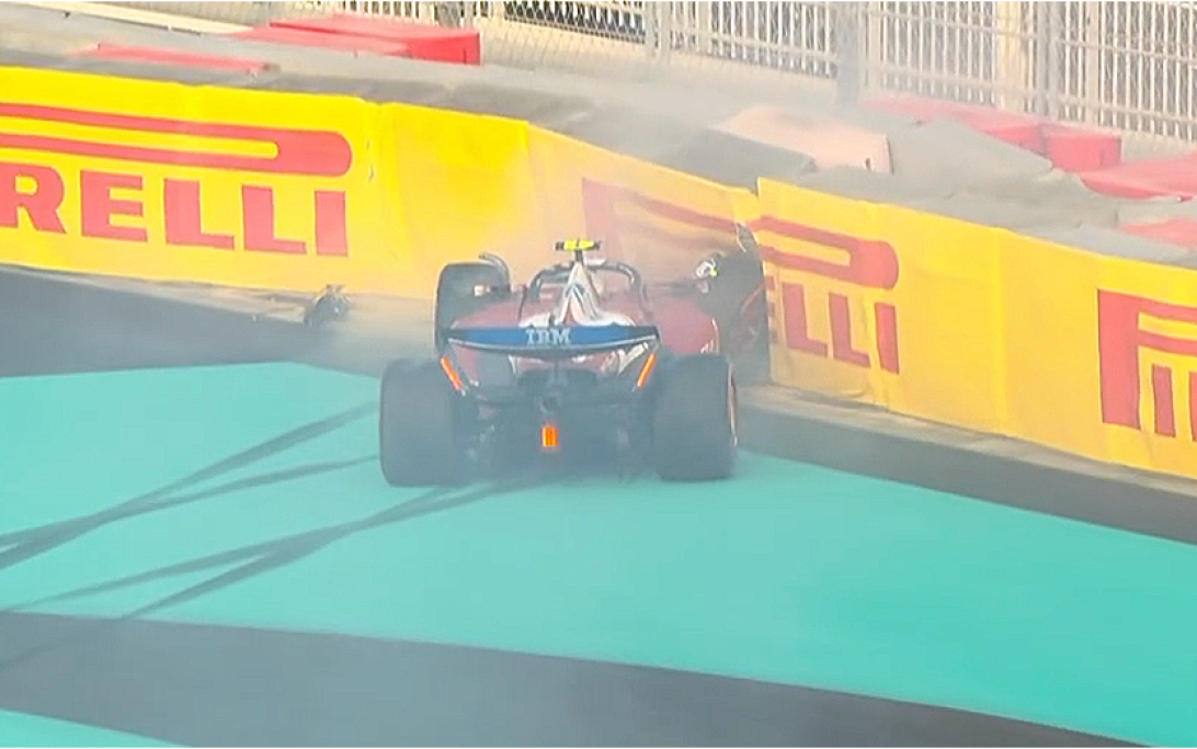 Hamilton Abu Dhabi crash